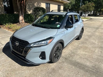 2023 Nissan Kicks SR