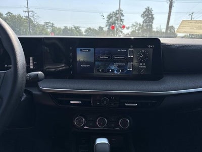 2025 Nissan Kicks SV