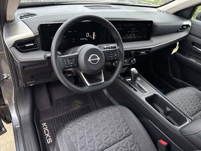 2025 Nissan Kicks SV