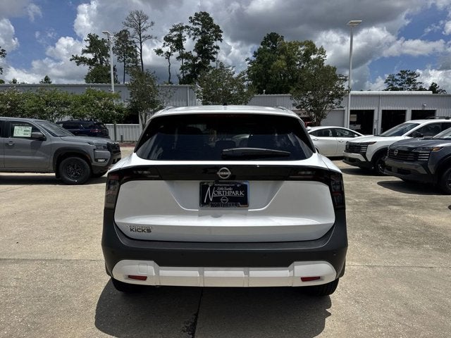 2026 Nissan Kicks SV