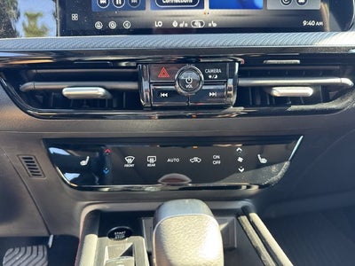 2027 Nissan Kicks SR
