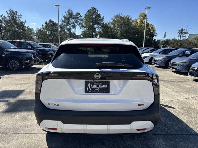 2025 Nissan Kicks SR