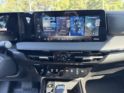 2027 Nissan Kicks SR