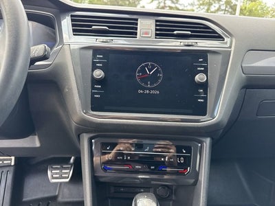 2023 Volkswagen Tiguan SE R-Line Black