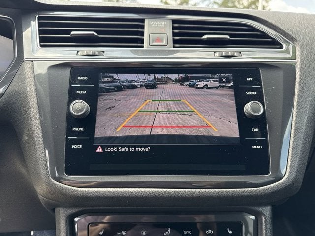 2023 Volkswagen Tiguan SE R-Line Black