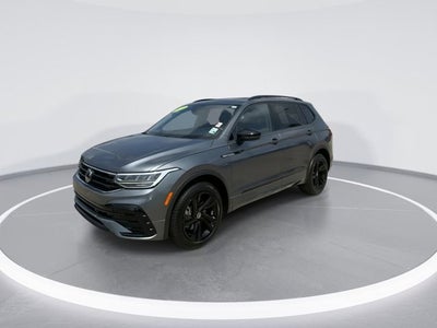 2023 Volkswagen Tiguan SE R-Line Black