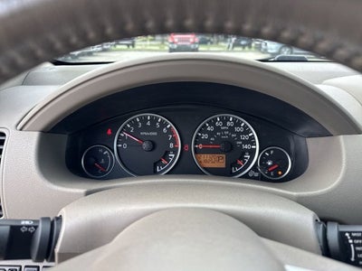 2011 Nissan Pathfinder LE