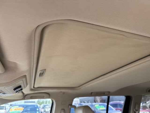 2011 Nissan Pathfinder LE