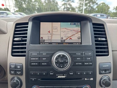 2011 Nissan Pathfinder LE