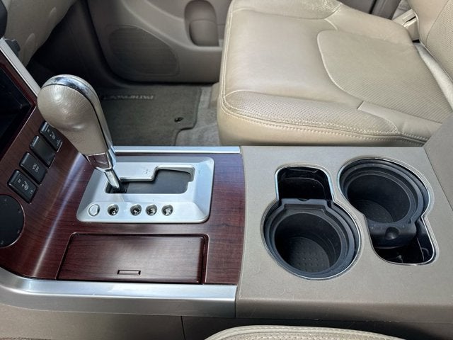 2011 Nissan Pathfinder LE