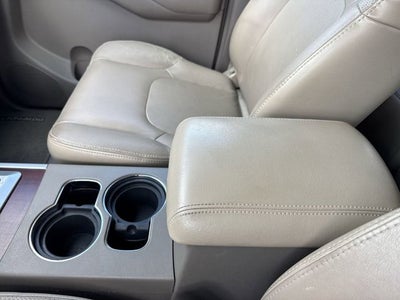 2011 Nissan Pathfinder LE