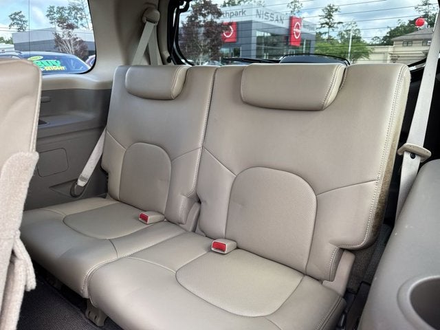 2011 Nissan Pathfinder LE