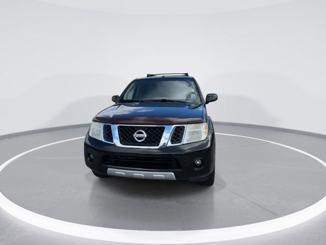 2011 Nissan Pathfinder LE