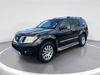 2011 Nissan Pathfinder LE