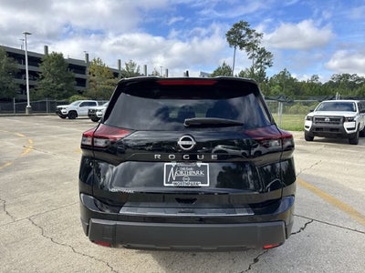 2027 Nissan Rogue SV