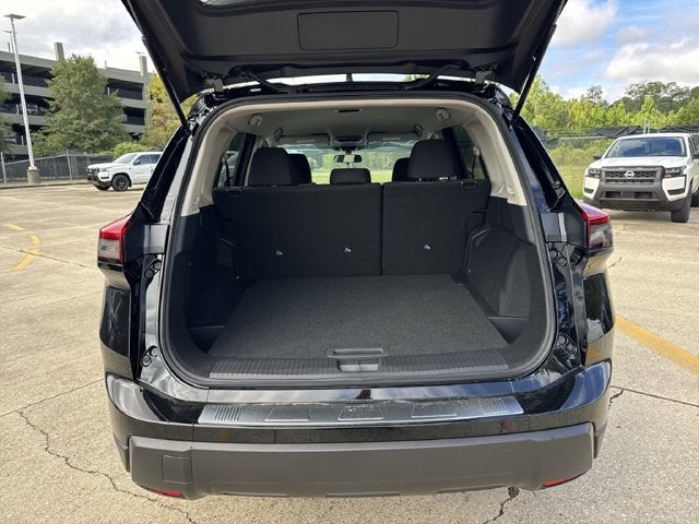 2027 Nissan Rogue SV