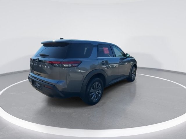 2025 Nissan Pathfinder S