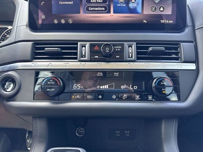 2026 Nissan Pathfinder S