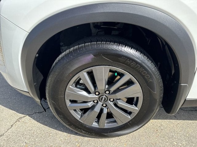 2026 Nissan Pathfinder S
