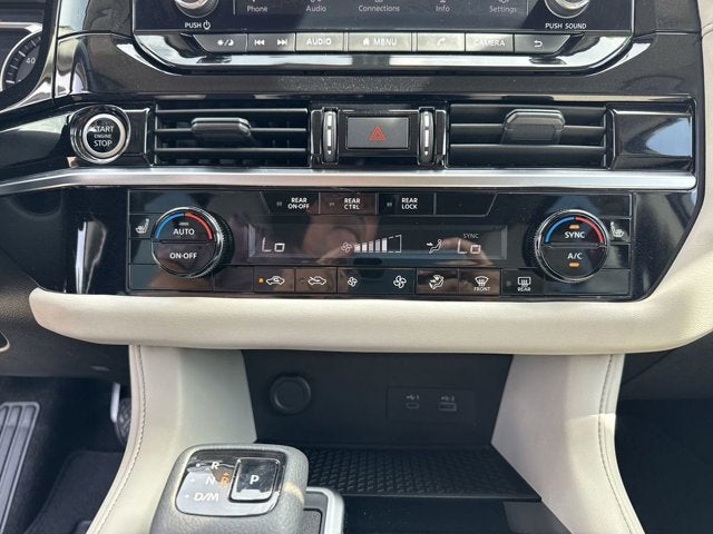 2024 Nissan Pathfinder SV
