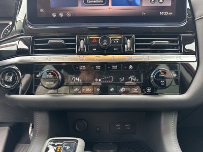 2026 Nissan Pathfinder SV