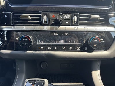 2026 Nissan Pathfinder SV
