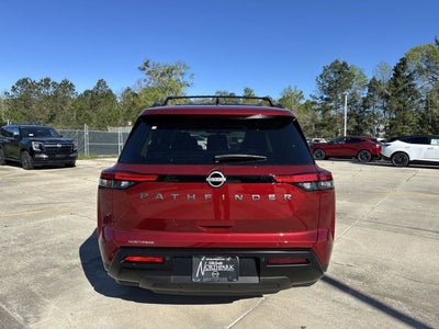 2026 Nissan Pathfinder SV