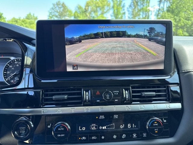 2026 Nissan Pathfinder SV