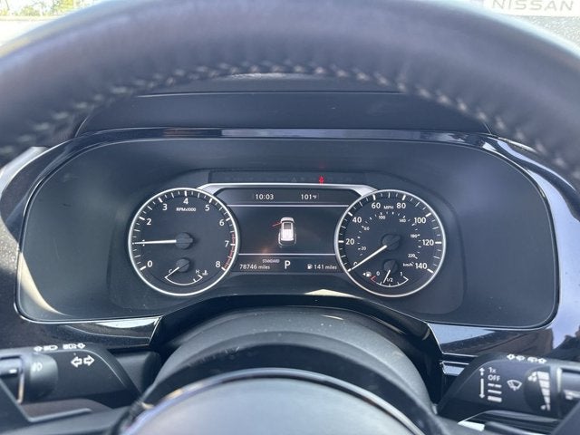 2022 Nissan Pathfinder SL
