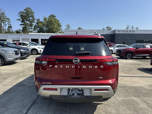 2022 Nissan Pathfinder SL