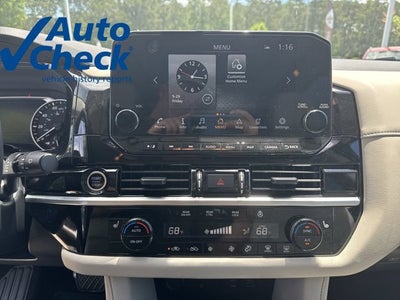 2024 Nissan Pathfinder SL