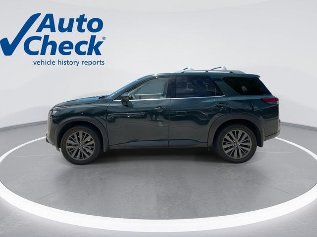 2024 Nissan Pathfinder SL