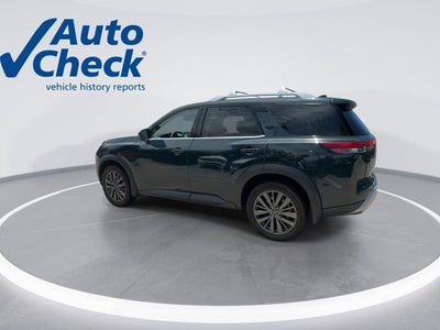 2024 Nissan Pathfinder SL