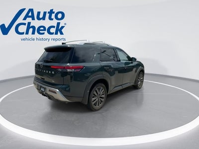 2024 Nissan Pathfinder SL