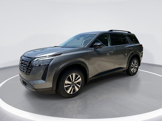 2026 Nissan Pathfinder SL 2WD's photo