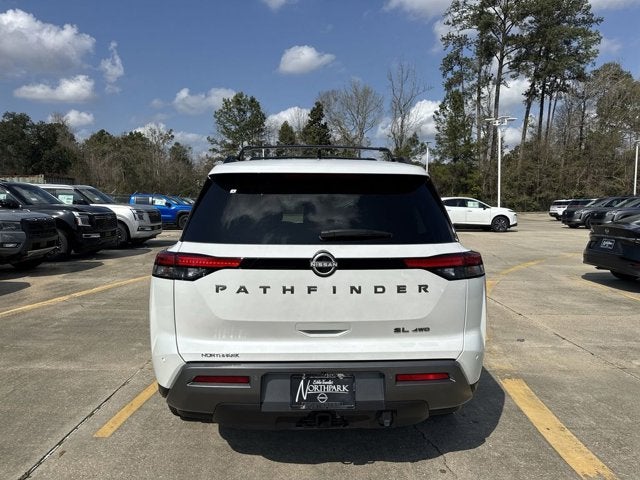 2026 Nissan Pathfinder SL