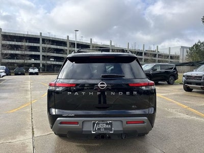2026 Nissan Pathfinder SL