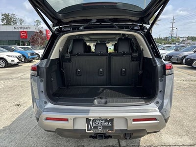 2024 Nissan Pathfinder Platinum