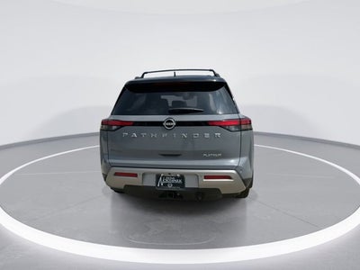 2024 Nissan Pathfinder Platinum