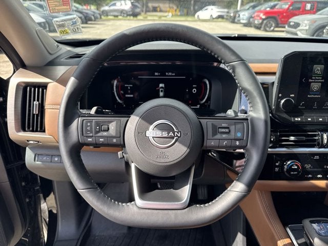 2025 Nissan Pathfinder Platinum