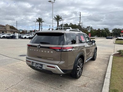 2024 Nissan Pathfinder Platinum