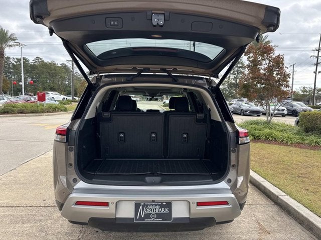 2024 Nissan Pathfinder Platinum