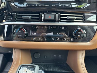 2025 Nissan Pathfinder Platinum