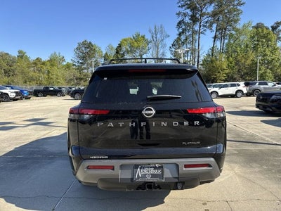 2026 Nissan Pathfinder Platinum