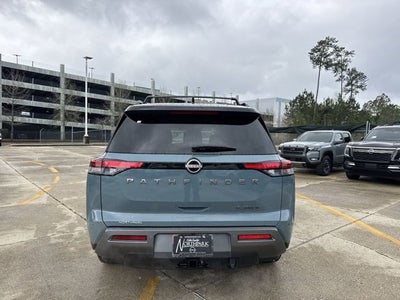 2026 Nissan Pathfinder Platinum