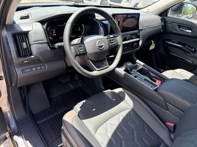 2026 Nissan Pathfinder Platinum