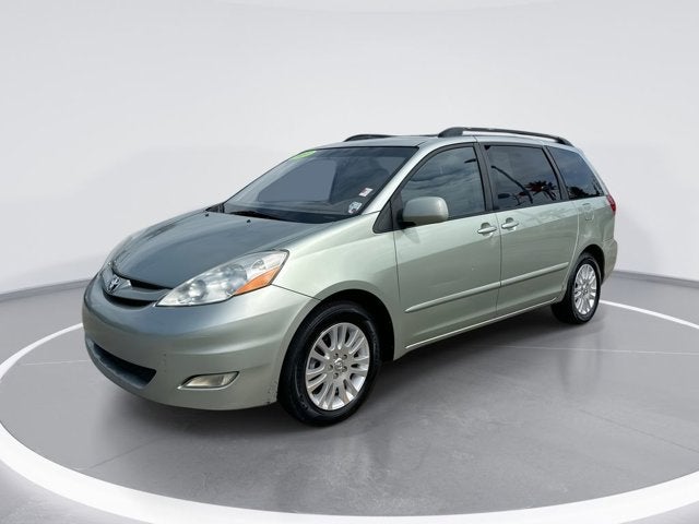 2010 Toyota Sienna XLE