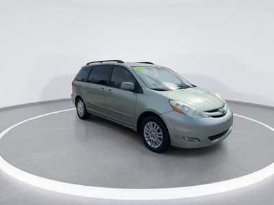 2010 Toyota Sienna XLE