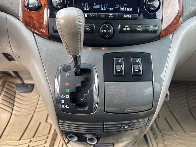 2010 Toyota Sienna XLE