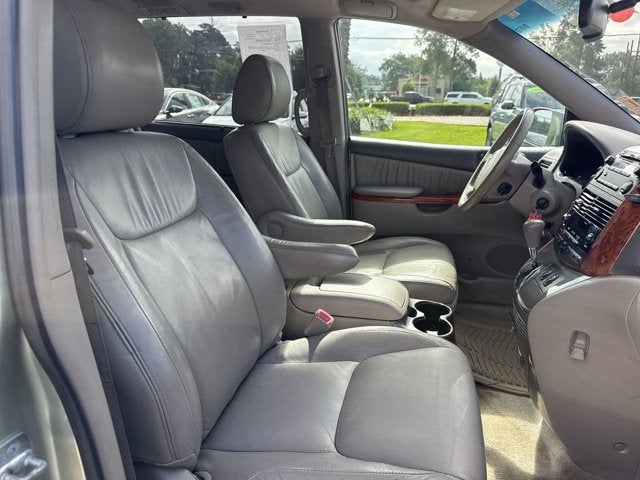 2010 Toyota Sienna XLE
